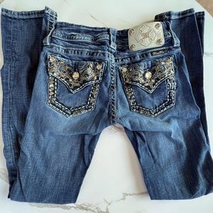 Miss me 25 straight leg skinny Jean